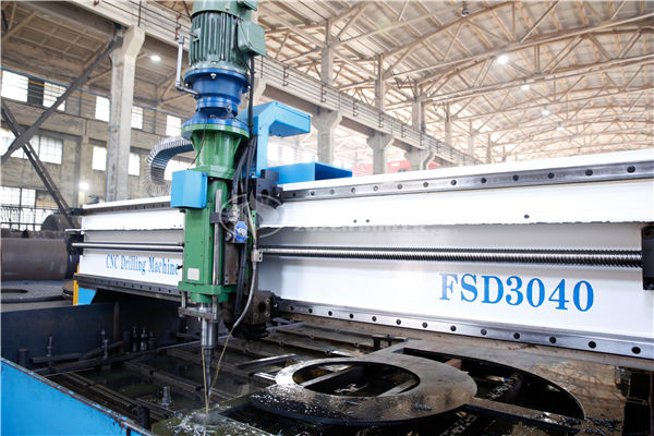 一噸的燃氣蒸汽鍋爐配合洗滌設備用